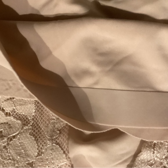 Back in stock! 🌸 2 PACK LOUNGE BRAS Laser Cut Lace - Picture 7 of 9